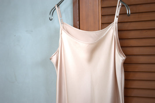 肌着におすすめの天然繊維は?シルクとコットンの違いとメリットを解説