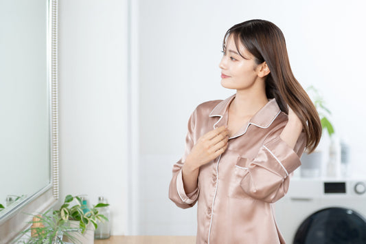 髪をツヤツヤにしたい！ 美髪の条件とは？手間いらずのヘアケアもご紹介