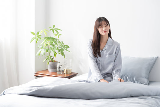 寝具やパジャマも衣替えが必要？ベッド周りの収納術とお手入れのコツ